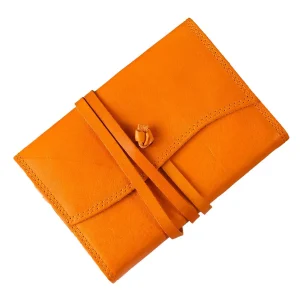 D1.3 – Agenda in pelle artigianale con interno Intercambiabile