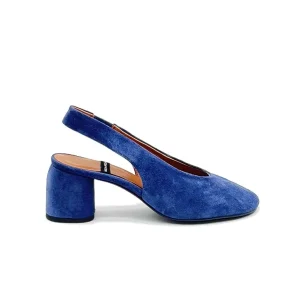 “Cecile” Slingback in Camoscio Bluette